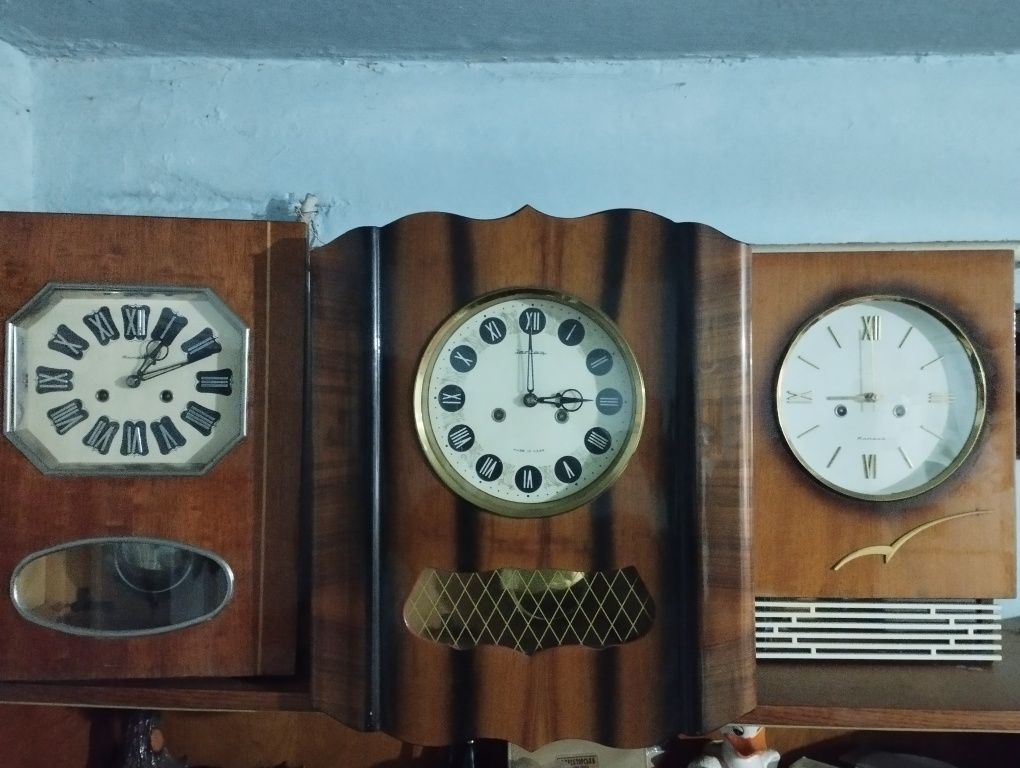 Годинник янтарь.