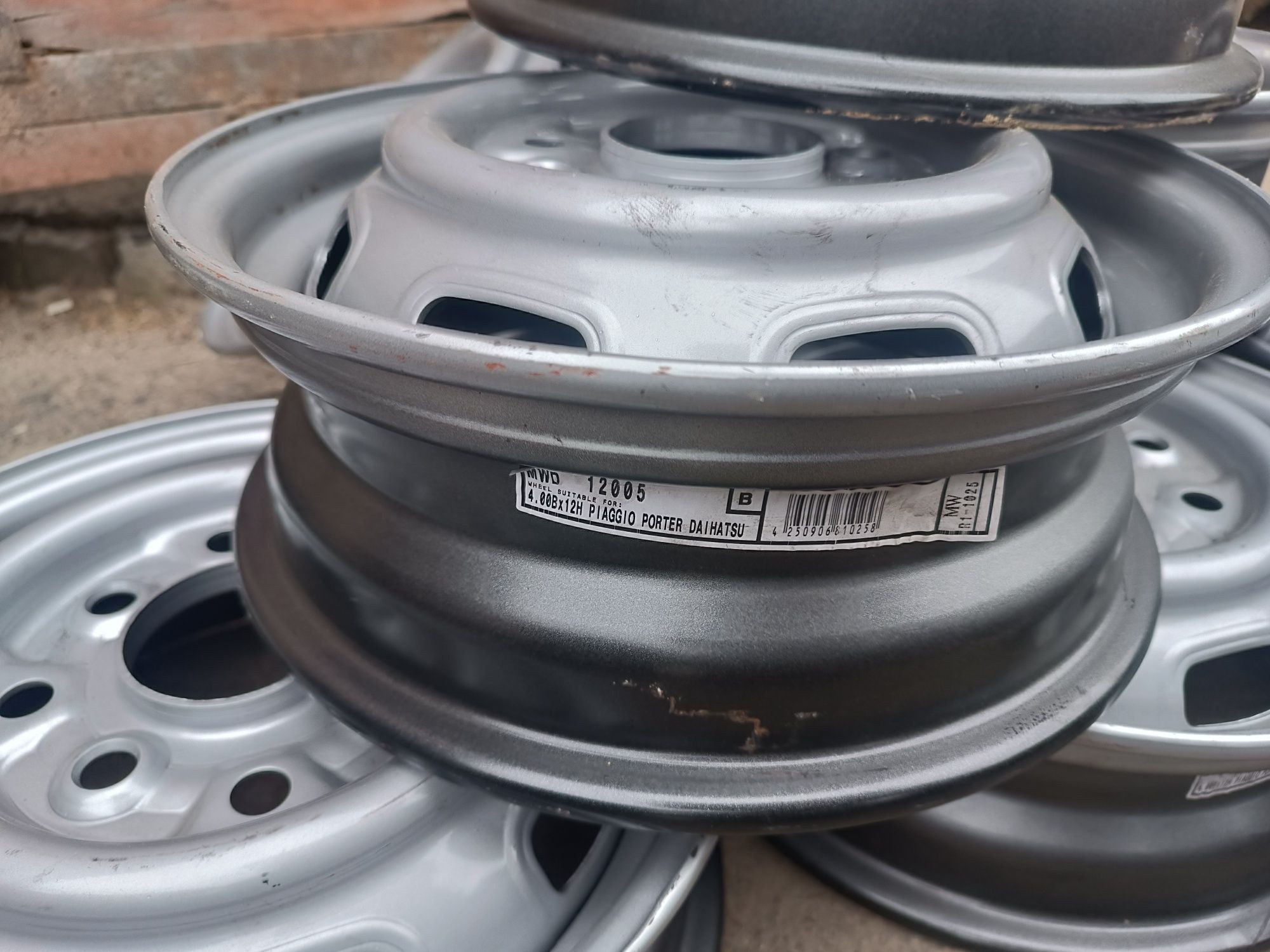 Диски нові Pigigo Porter 4j R12