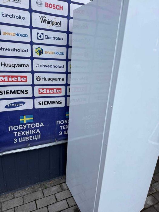 Морозильна камера б/в Electrolux 175см Білий No Frost #07549