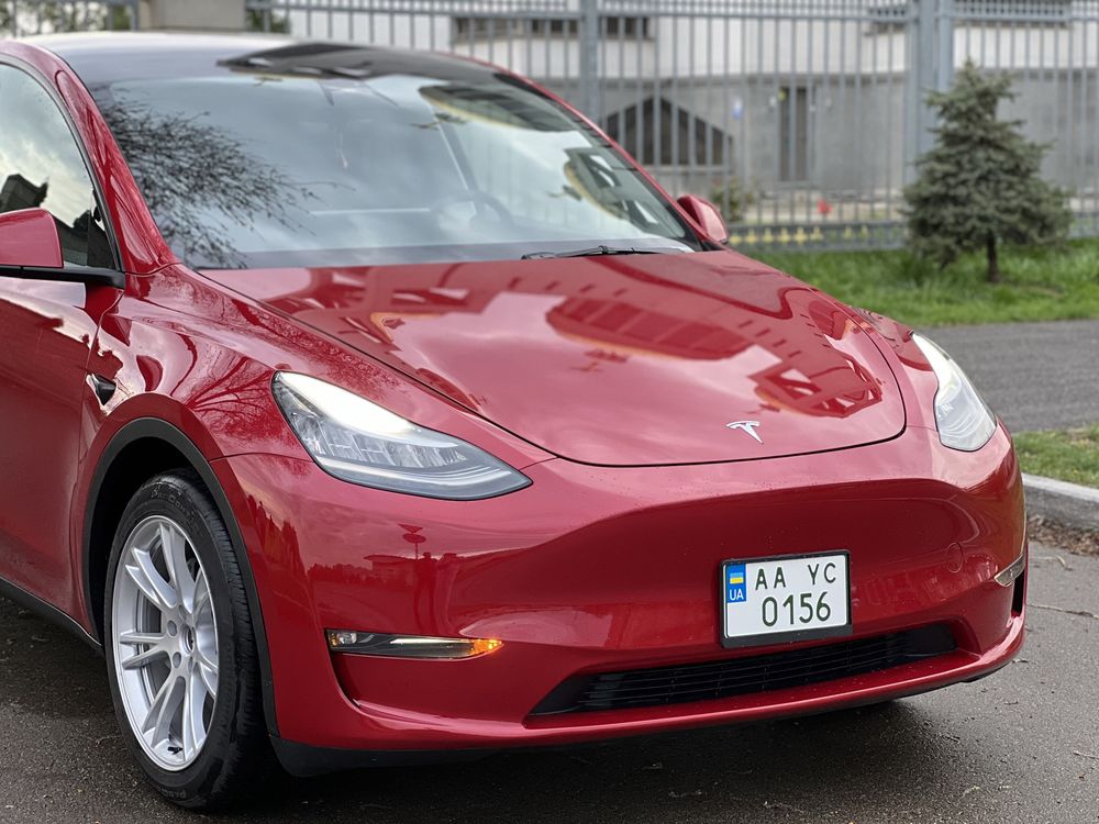 Tesla Model Y 2023