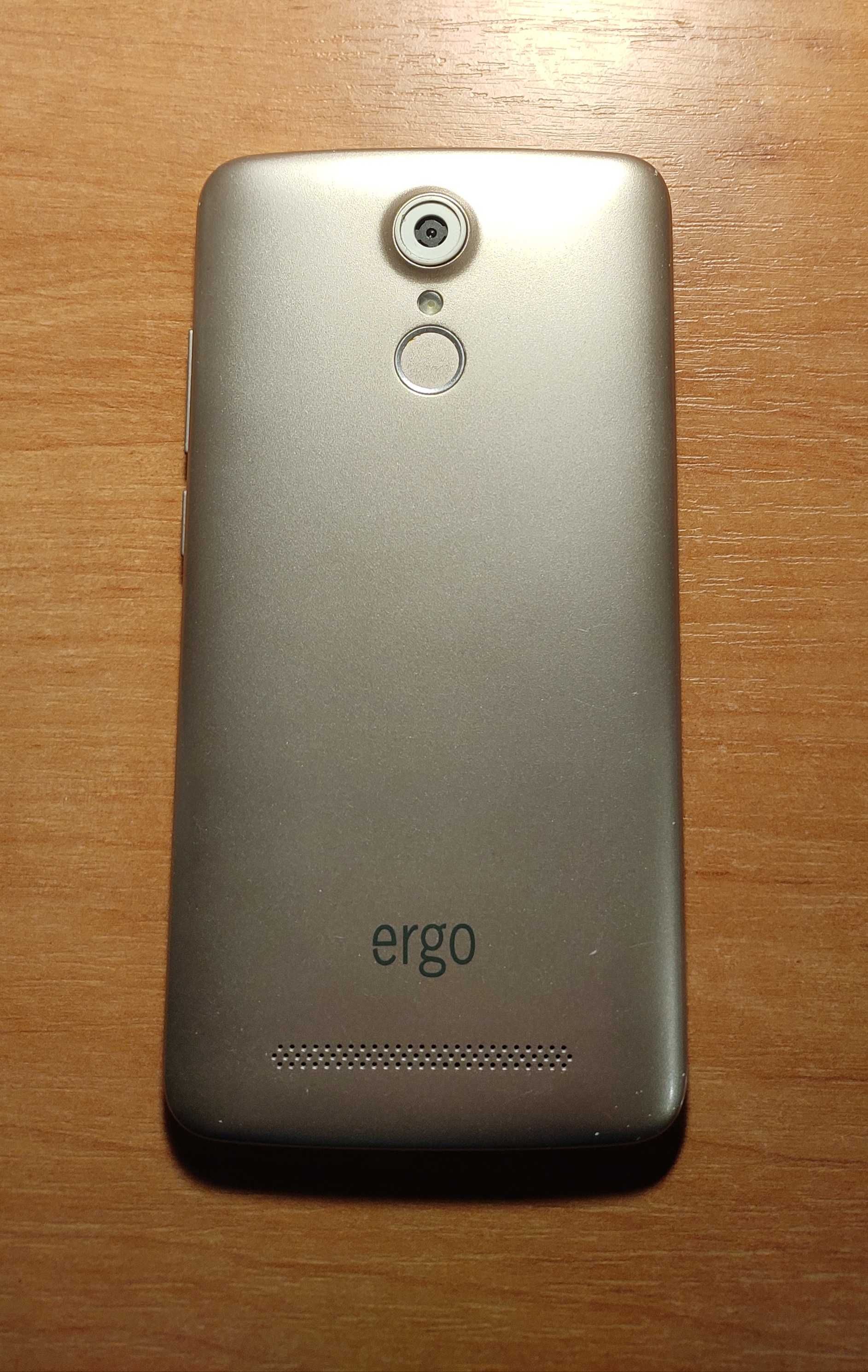 Смартфон ERGO A551 Sky 4G Dual Sim Gold