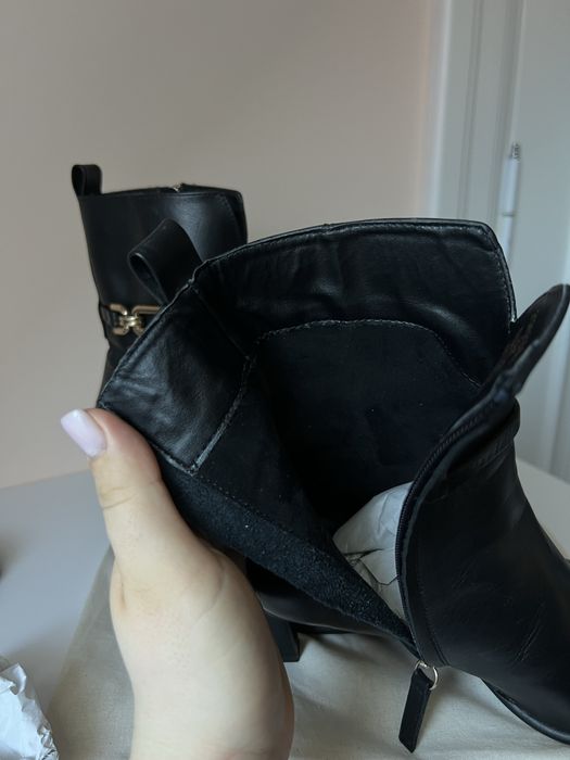 Шкіряні ботінки zara,ботильйони
