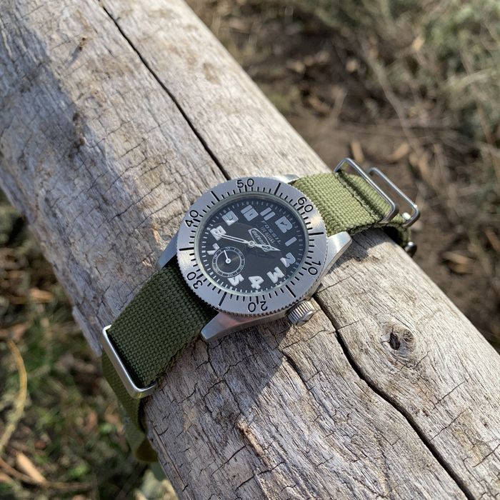 Рідкісний вінтажний годинник Fossil наручний кварцевий