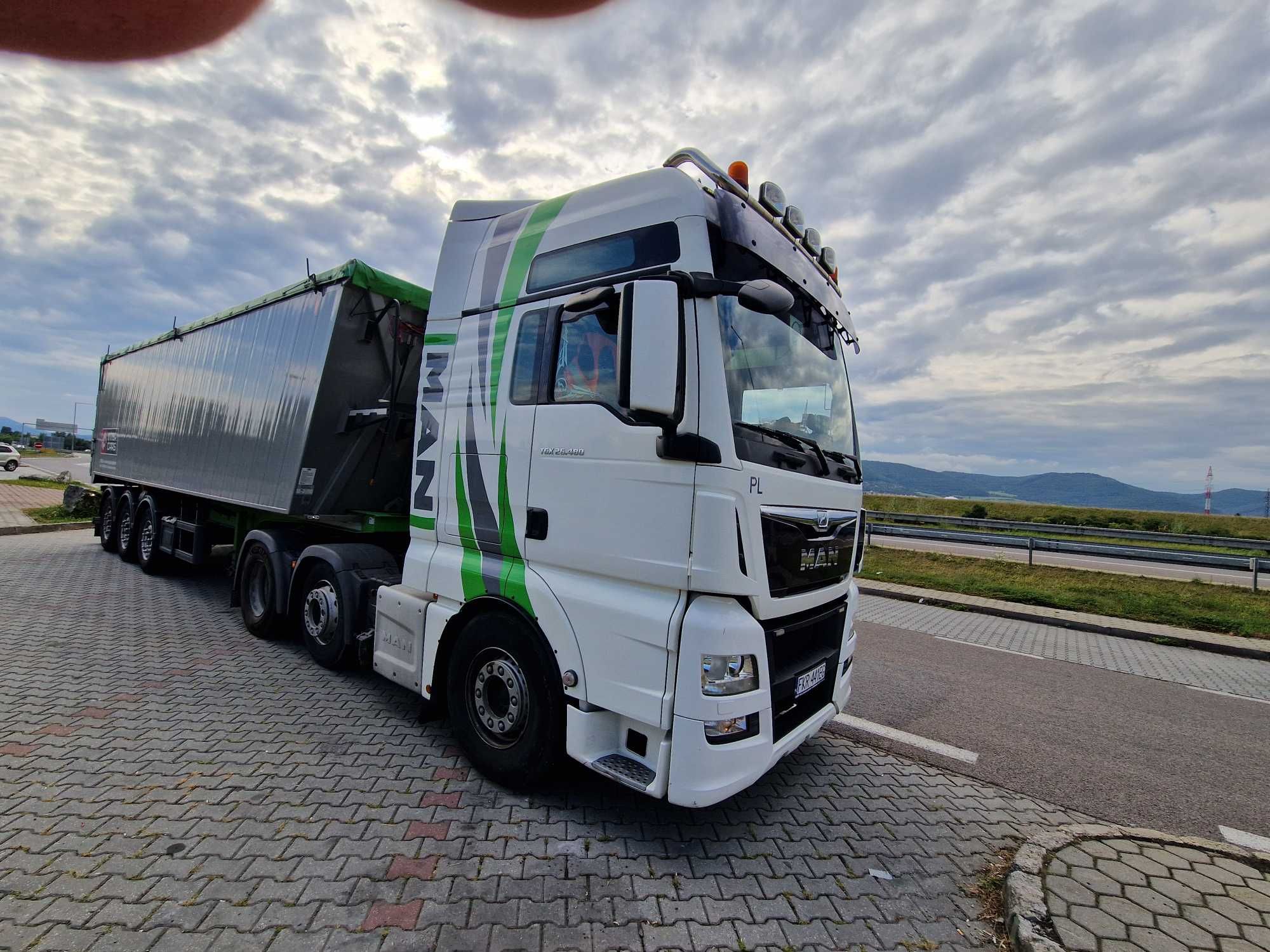 Ciągnik Man TGX 480 3 osiowy, naczepa wywrotka