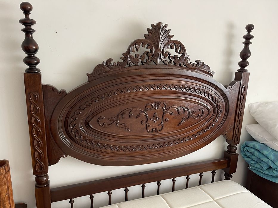 Cama de casal madeira