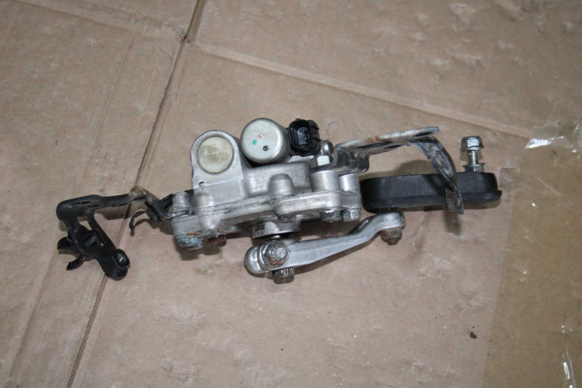 Amortyzator Skrętu OEM KYB Honda CBR 1000RR SC59 08-11