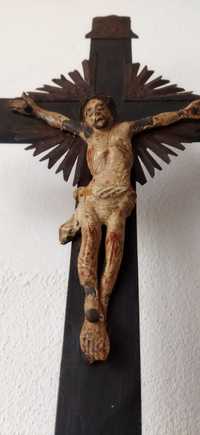 Crucifixo muito antigo