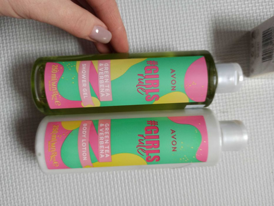 żel pod prysznic i balsam do ciałagirl rule green tea&verbena
