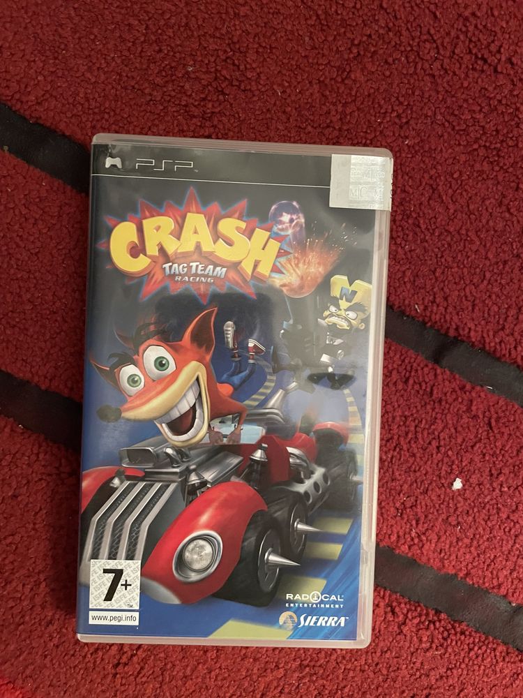 Jogo CRASH Tag Team Racing para a PSP