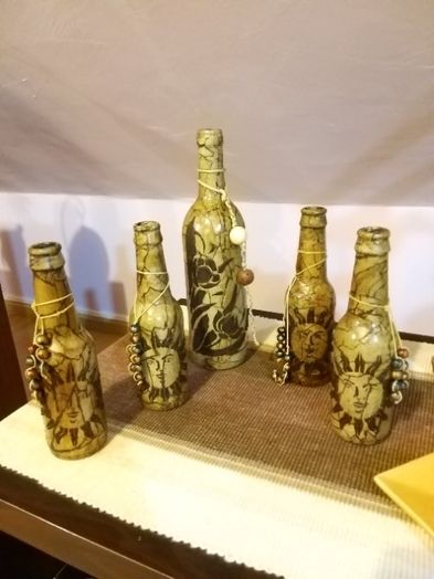 Artesanato- pintado mao- 5 garrafas decorativas NOVAS