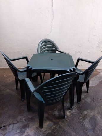 Mesas e cadeiras de esplanada