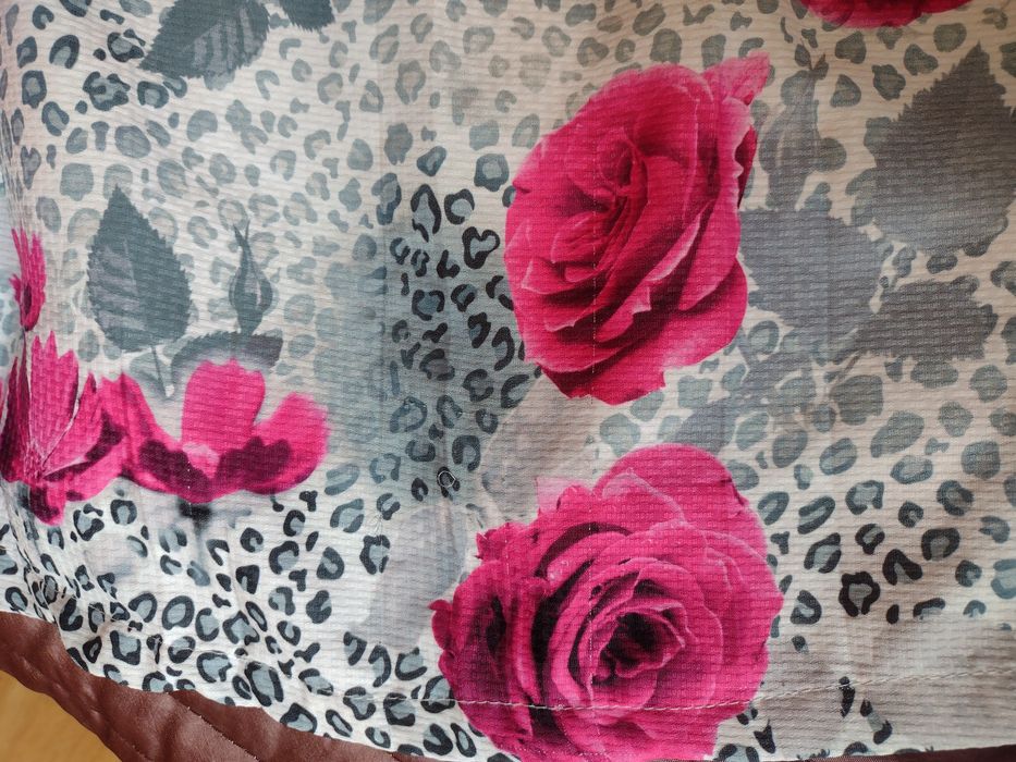 Śliczna sukienka w kwiaty