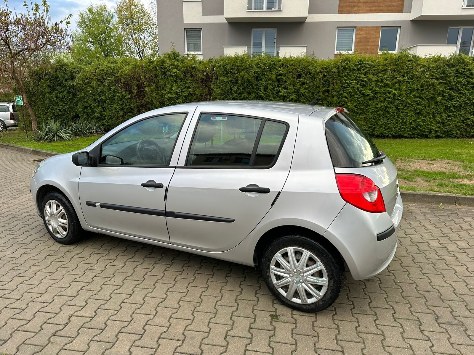 Renault Clio w stanie idealnym