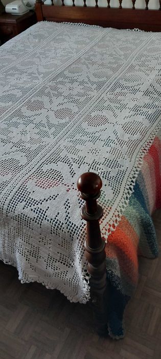 Vendo 2 colchas/ toalhas de mesa em crochê, linha nº6