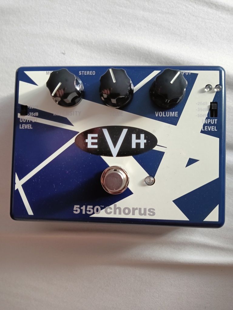 Dunlop mxr evh 30 chorus