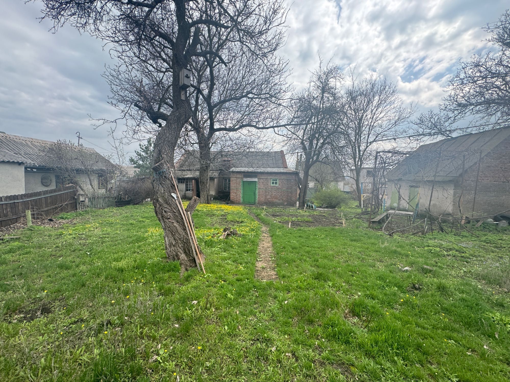 Продається ділянка землі р-н проспекта Гагаріна (Науки)