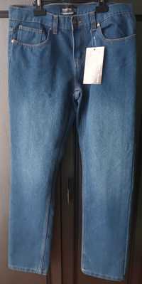 Wyprzedaż nowe spodnie męskie yeans - tanio
