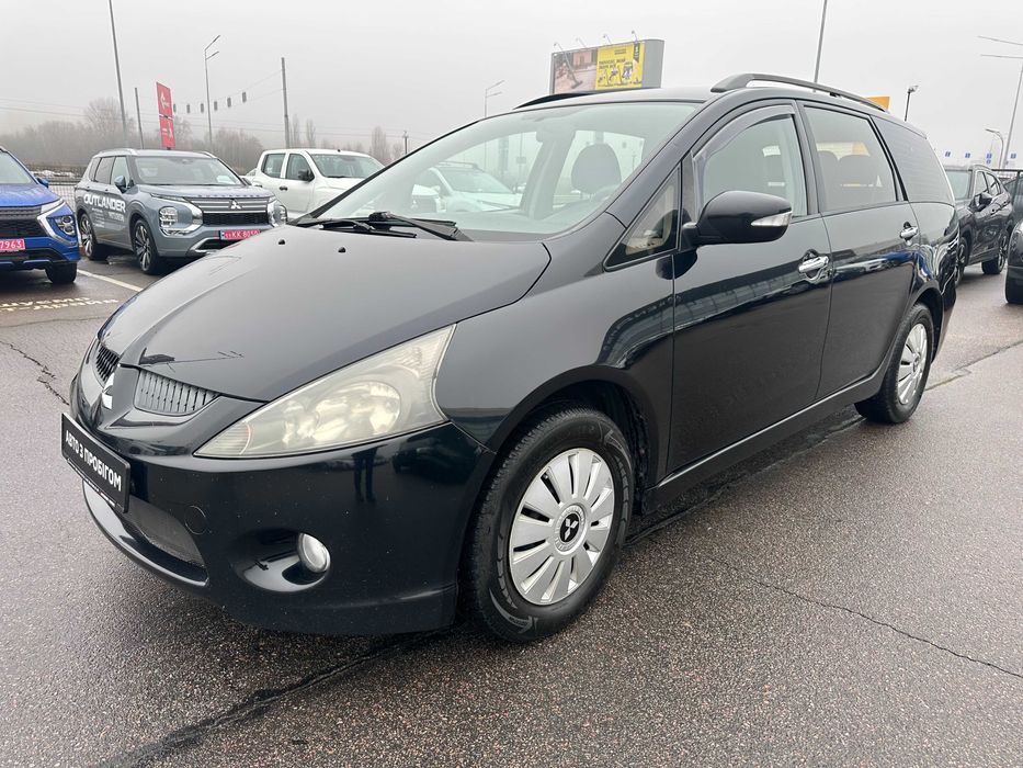 Mitsubishi Grandis 2005