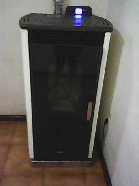 SALAMADRA BRONPI 12 KW, A Pelets e o Aspirador