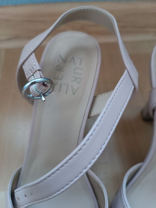 Sandałki na obcasie TK Maxx