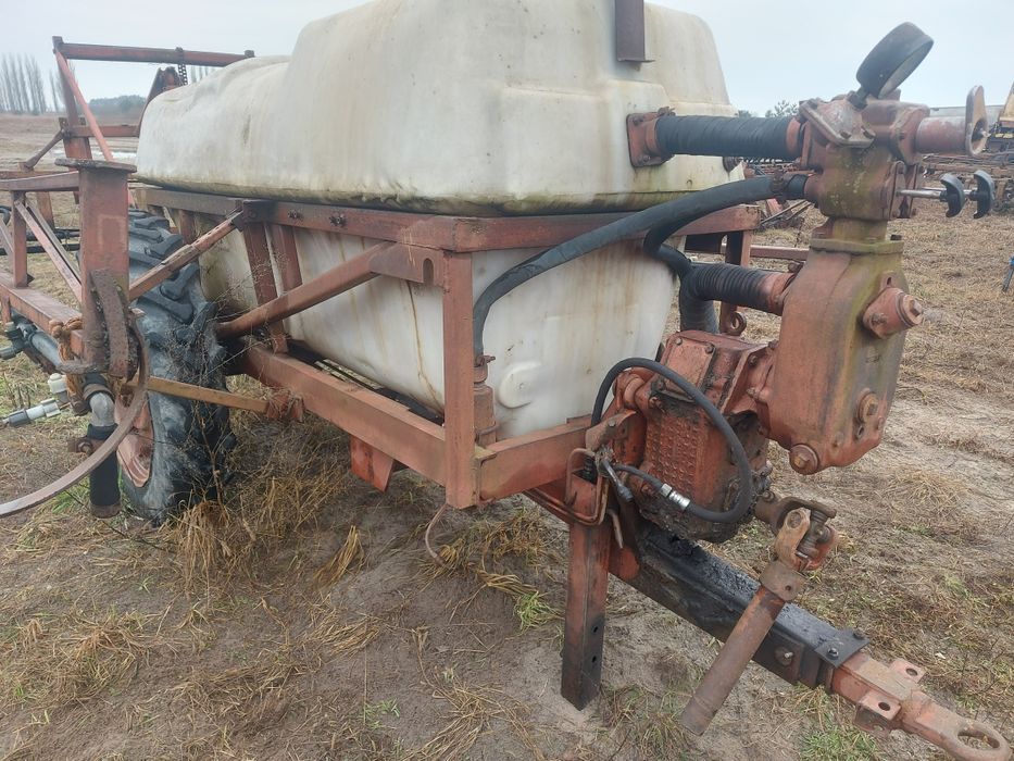 Оприскувач ОП 2000