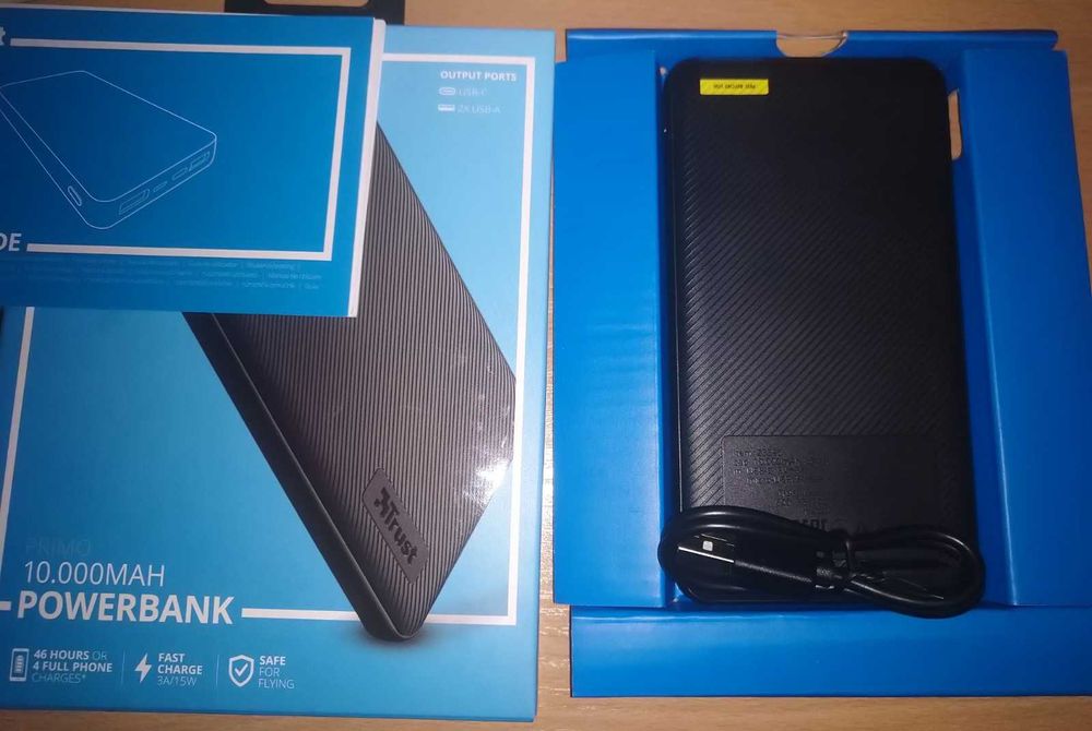 Тонкий Powerbank (павербанк) Trust Primo 10 000 мач