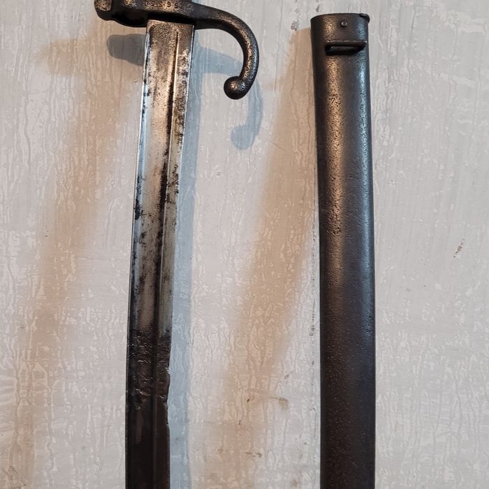 Bagnet chassepot, zgodny, sygnowany z data