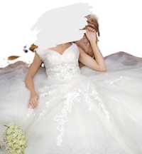 Vestido de noiva do estilista Benjamin Robert com cristais Swarovski