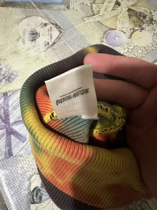 продам шапку FUCKING AWESOME