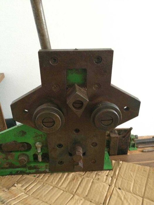 Ручний професійний станок Металлкрафт для вальцювання, згинання