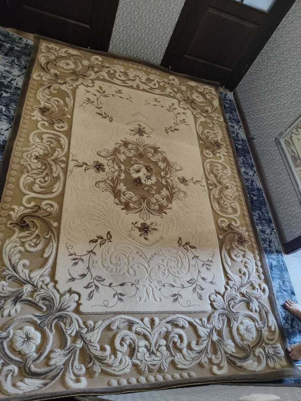Продається великий 3D-килим з класичним орнаментом – 2.00 x 3.00 м