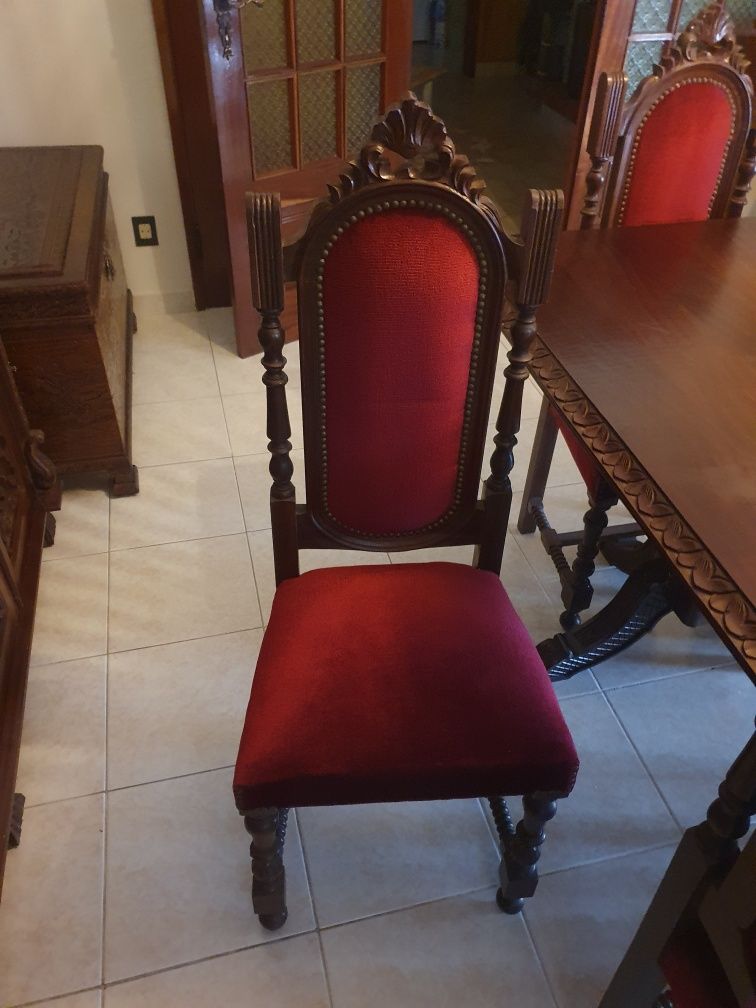 Mesa sala de jantar + 6 cadeiras
