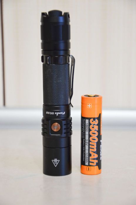 Ліхтар Fenix ​​UC35 V2.0 (Cree XP-L HI V3, 1000 люмен, 6 режимів)
