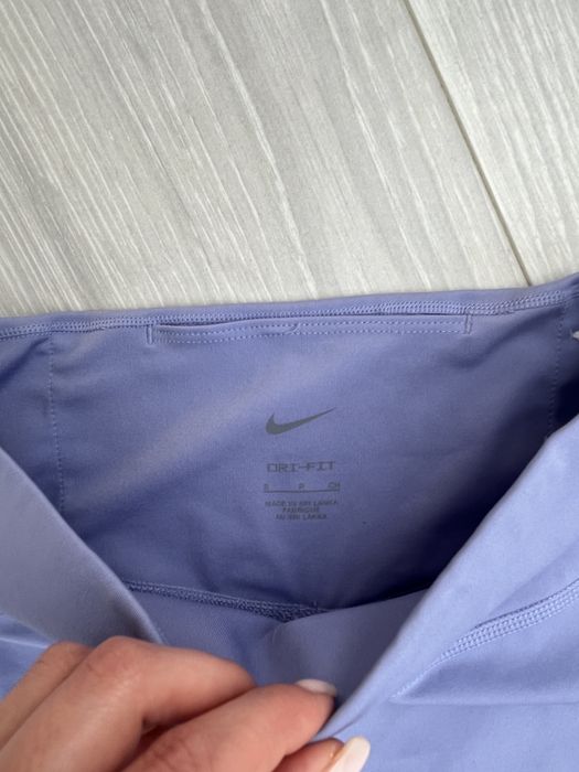 лосіни Nike на s-m 450 грн