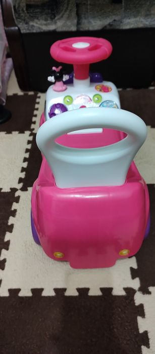 Дитяча машина толокар  для дівчинки