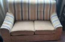 Sofa 2 lugares.