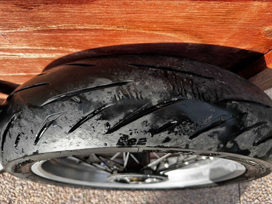 Jantes Supermotard 17" + Pneus Bridgestone Battlax S22 (Como Novos!)