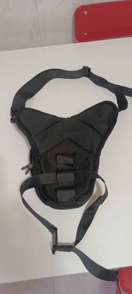 Bolsa de cintura e perna rígida
