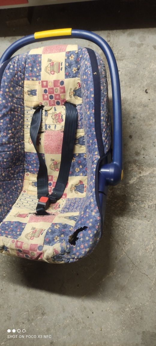 Fotelik samochodowy nosidełko krzesełko dla dziecka