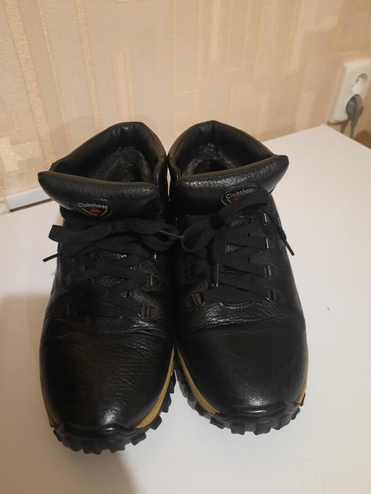 Зимові ботинки 42р