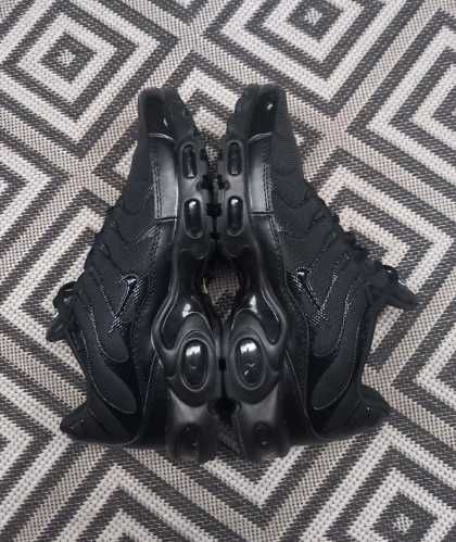 "Buty damskie Trampki"Nike_Air_Max_TN_Plus_czarny R.43