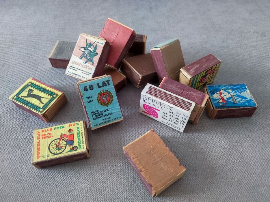 pudełka po zapałkach / etykiety zapałczane PRL w tym 40 lat Milicji