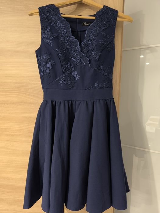 Sukienka koktajlowa wieczorowa