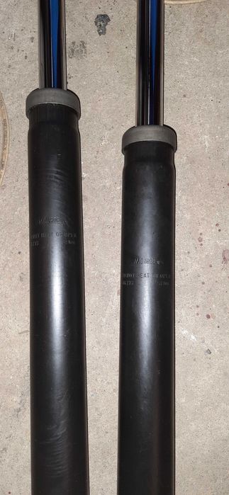 Продам амортизатори на Москвич 2141