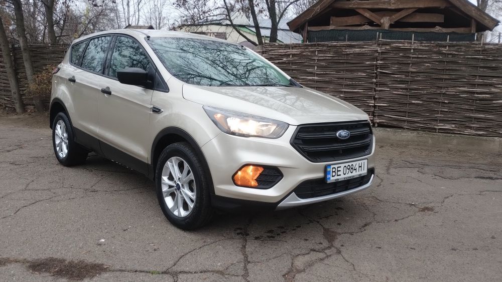 Продам Ford Escape 2.5
