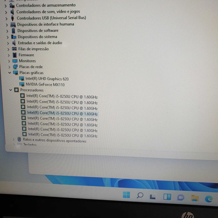 motherboard de um HP 15-da, processador i5-8250, testada sem anomalia