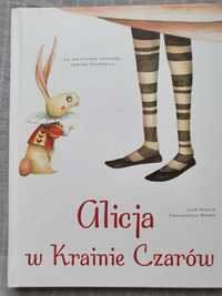 Książka Alicja w Krainie Czarów na motywach powieści Lewisa Carrolla