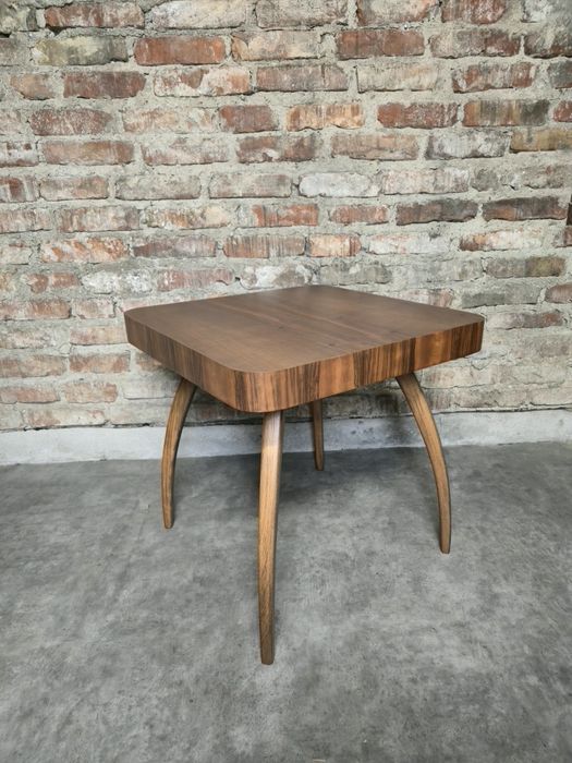 Stolik Halabala po całkowitej renowacji CUDO