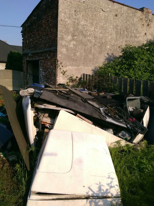 Sprzatanie  Wywóz gabarytów Opróżnianie Piwnic opóźnianie strychów