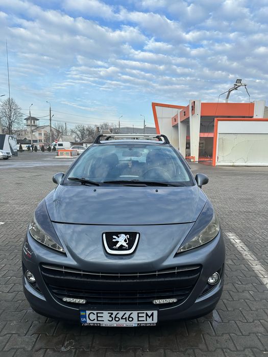 Peugeot 207 2009 рік в гарному стані